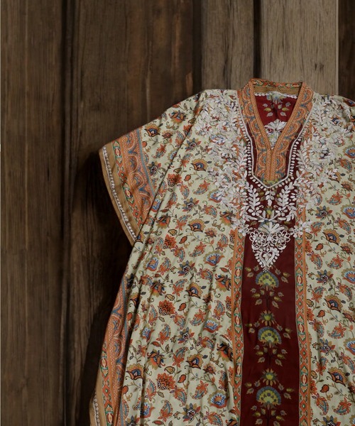 antiqua(アンティカ)の「エスニック柄 刺繍 カフタンワンピース(ワンピース・レディース・マルチ・ONESIZE)」の19枚目の写真