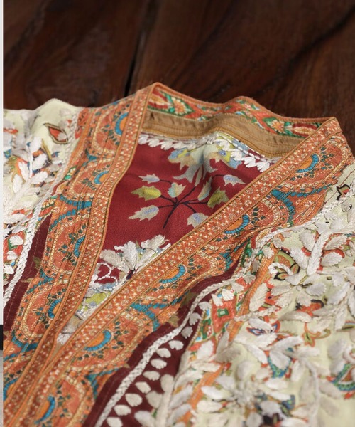 antiqua(アンティカ)の「エスニック柄 刺繍 カフタンワンピース(ワンピース・レディース・マルチ・ONESIZE)」の9枚目の写真