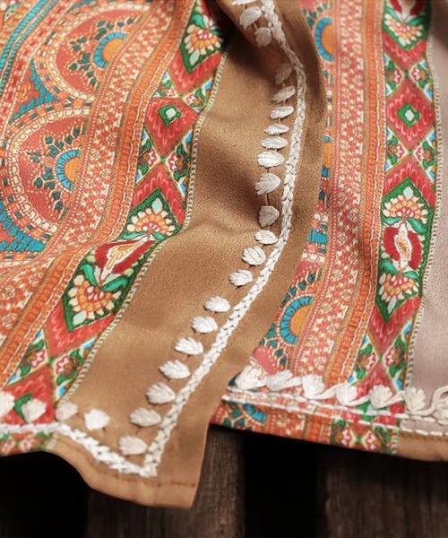 antiqua(アンティカ)の「エスニック柄 刺繍 カフタンワンピース(ワンピース・レディース・マルチ・ONESIZE)」の11枚目の写真