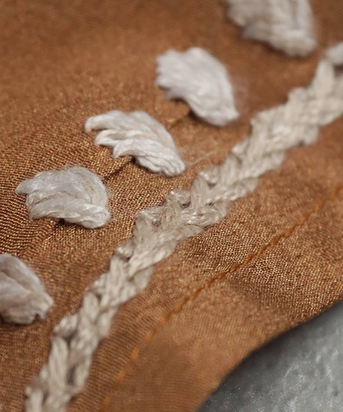 antiqua(アンティカ)の「エスニック柄 刺繍 カフタンワンピース(ワンピース・レディース・マルチ・ONESIZE)」の14枚目の写真