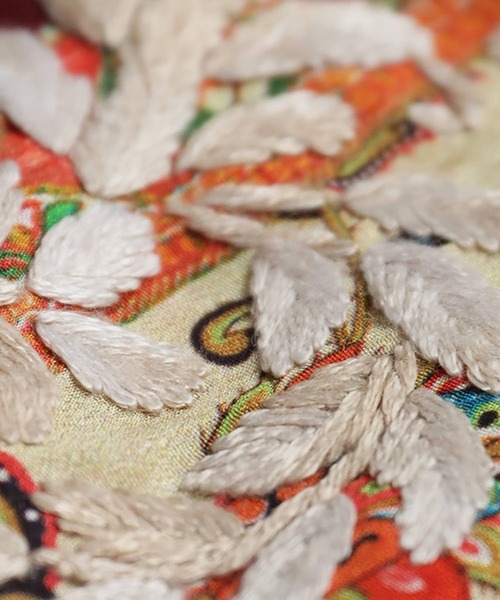 antiqua(アンティカ)の「エスニック柄 刺繍 カフタンワンピース(ワンピース・レディース・マルチ・ONESIZE)」の7枚目の写真