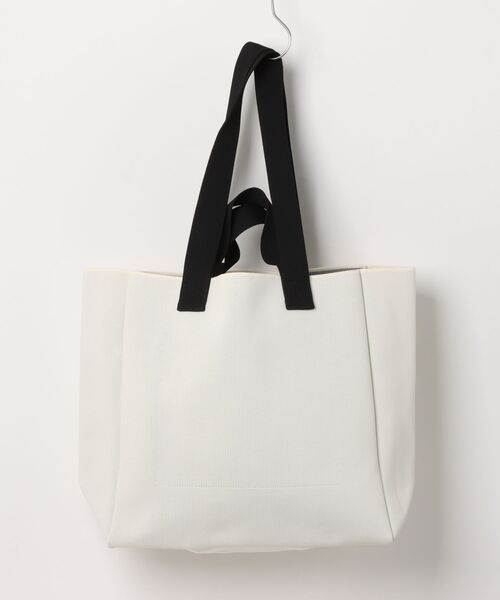 ALLSAINTS（オールセインツ）の「IZZY HEART LARGE KNITTED TOTE BAG | IZZY ハート ラージ ニット トート バッグ（トートバッグ・レディース・ホワイト・ONE SIZE）」の2枚目の写真