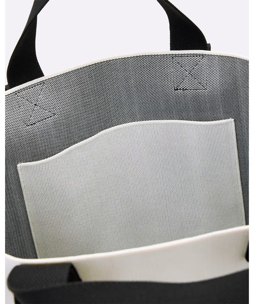 ALLSAINTS（オールセインツ）の「IZZY HEART LARGE KNITTED TOTE BAG | IZZY ハート ラージ ニット トート バッグ（トートバッグ・レディース・ホワイト・ONE SIZE）」の5枚目の写真