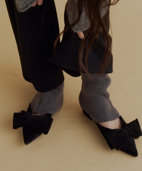 bita.(ビタ)の「ビッグリボン ポインテッドトゥミュール(パンプス・レディース・ベージュ/ブルー/ブラック・LARGE/MEDIUM)」の20枚目の写真