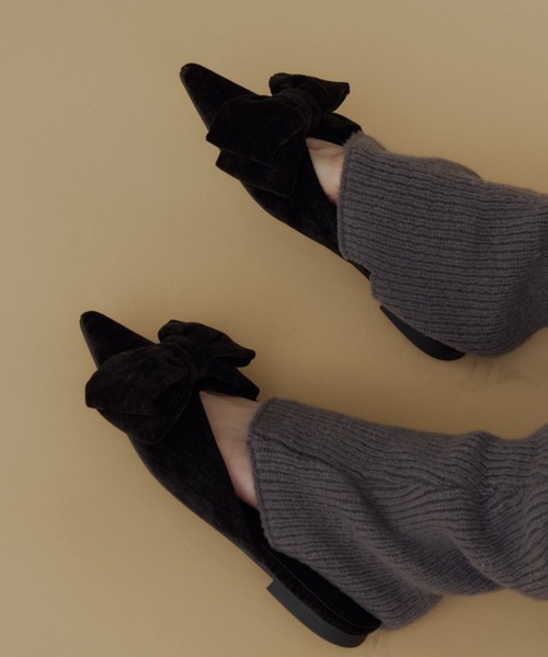 bita.(ビタ)の「ビッグリボン ポインテッドトゥミュール(パンプス・レディース・ベージュ/ブルー/ブラック・LARGE/MEDIUM)」の21枚目の写真