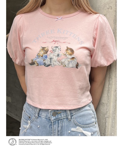 MORE self LOVE(モアセルフラブ)の「【Peter Rabbit(TM)】THREE KITTENS TEE(Tシャツ/カットソー・レディース・ピンク/オフホワイト/ブラック・FREE)」の3枚目の写真
