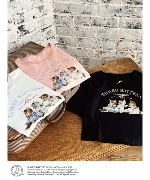 MORE self LOVE(モアセルフラブ)の「【Peter Rabbit(TM)】THREE KITTENS TEE(Tシャツ/カットソー・レディース・ピンク/オフホワイト/ブラック・FREE)」の7枚目の写真