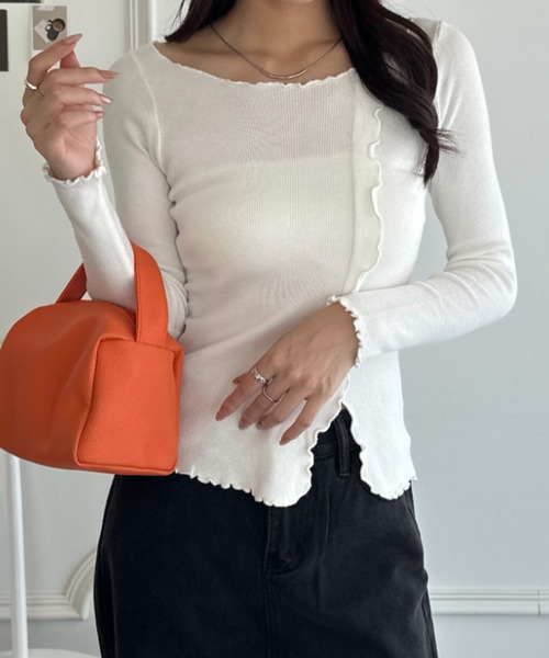 wears(ウェアーズ)の「フリルフロントスリットメロウトップス(ニット/セーター・レディース・ホワイト/ピンク/ベージュ/アイボリー/ブラック/ライトブルー・FREE)」の9枚目の写真