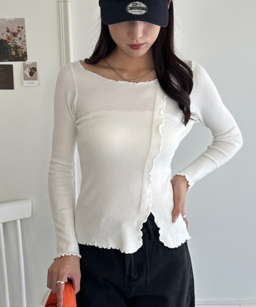 wears(ウェアーズ)の「フリルフロントスリットメロウトップス(ニット/セーター・レディース・ホワイト/ピンク/ベージュ/アイボリー/ブラック/ライトブルー・FREE)」の11枚目の写真