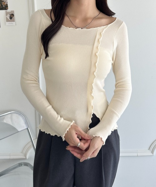 wears(ウェアーズ)の「フリルフロントスリットメロウトップス(ニット/セーター・レディース・ホワイト/ピンク/ベージュ/アイボリー/ブラック/ライトブルー・FREE)」の13枚目の写真
