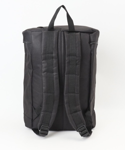 BACKYARD FAMILY(バックヤードファミリー)の「ULTIMATE LABEL ドラムリュック(バックパック/リュック・メンズ・ブラック・FREE)」の4枚目の写真