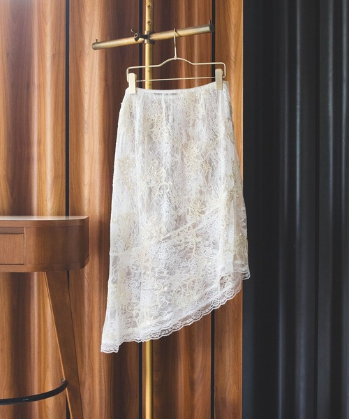 ROSE BUD(ローズバッド)の「(CREOLME)EMBROIDERY SHEER SKIRT(スカート・レディース・ホワイト・ONE SIZE)」の3枚目の写真