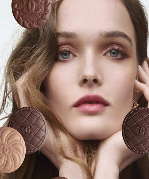 CHANEL（シャネル）の「レ キャトル オンブル ブトン 4色アイシャドウ（マルチ エフェクト）（アイシャドウ・レディース・239 ブトン バロック/229 ブトン ステレール/219 ブトン クチュール/209 ブトン マドモアゼル・FREE）」の11枚目の写真