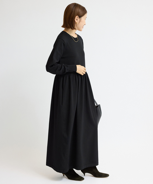 IENA(イエナ)の「クルーネックニットワンピース(ワンピース・レディース・ブラウン/ブラック・FREE)」の7枚目の写真