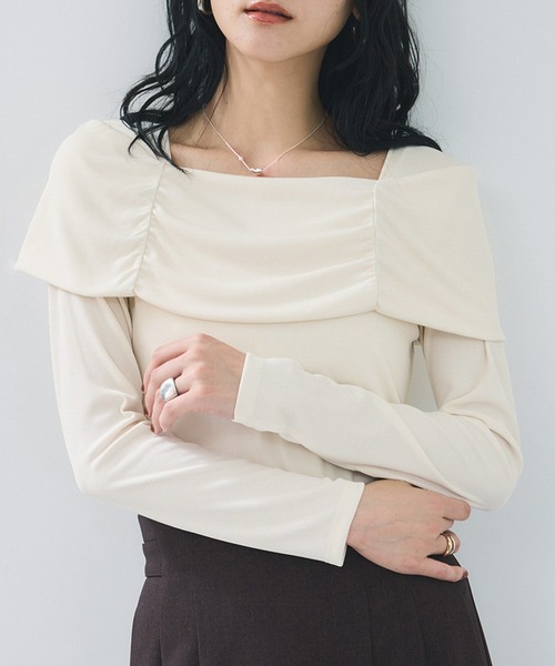VIS(ビス)の「テレコオフショルダーロングスリーブプルオーバー(Tシャツ/カットソー・レディース・ブラック/ダークブラウン/オフホワイト/マスタード・FREE)」の1枚目の写真