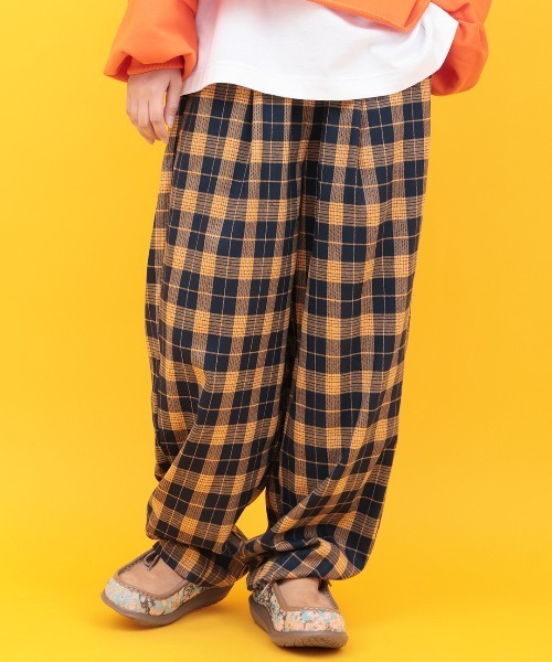 チチカカ（チチカカ）の「Orale! チェックコクーンパンツ（その他パンツ・レディース・レッド/イエロー/グリーン・FREE）」の3枚目の写真
