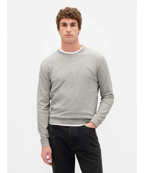 GAP（ギャップ）の「CashSoft カシミヤタッチ クルーネックセーター（ニット/セーター・メンズ・ブルー/カーキ/アイボリー/ブラック/ワイン/ネイビー/ブラウン/ピンク/グリーン/レッド/キャメル/ライトグレー・XS/S/M/L/XL）」の4枚目の写真