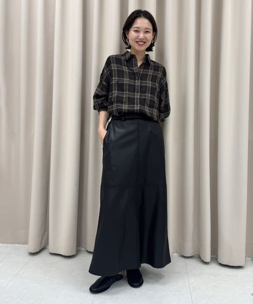 スローブイエナ フェイクレザーフレアスカート セール】《追加》フェイクレザーフレアスカート（スカート）｜SLOBE