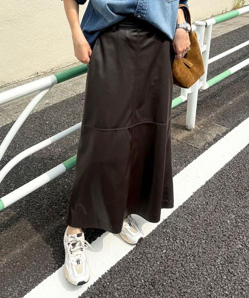 セール】《追加》フェイクレザーフレアスカート（スカート）｜SLOBE
