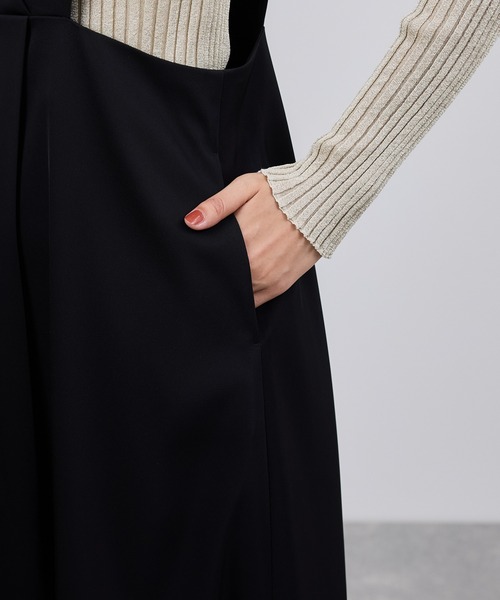 ROPE'（ロペ）の「トリアセテート ジャンパースカート/イージーケア（ワンピース・レディース・ブラック・36/38）」の2枚目の写真