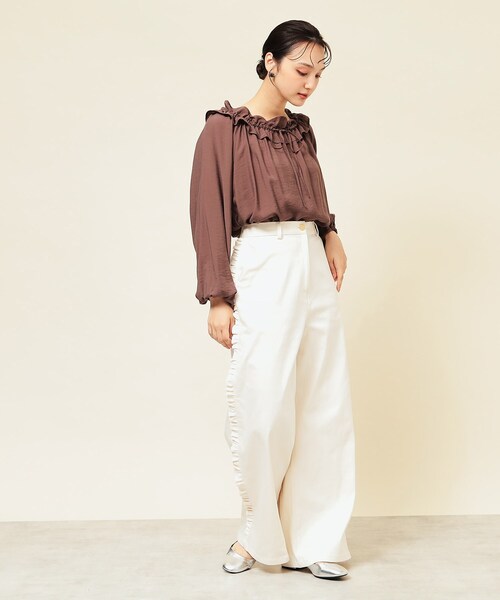 Sunauna(スーナウーナ)の「【COLLECTION LINE】フリルデニム(その他パンツ・レディース・アイボリー/ネイビー・38/40)」の16枚目の写真
