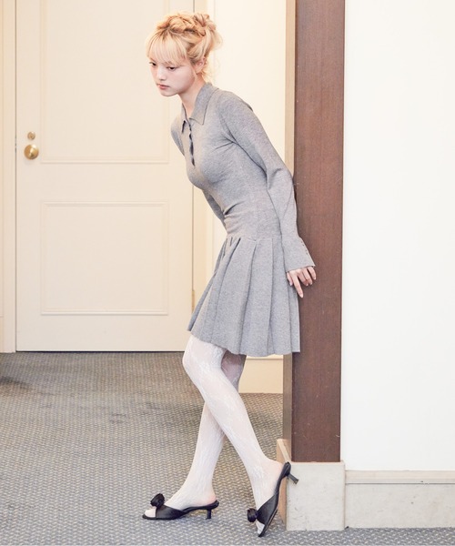etre loin（エトルワン）の「Low waist pleated glitter knit dress（ワンピース・レディース・ブラック/グレー/モカ・M）」の7枚目の写真