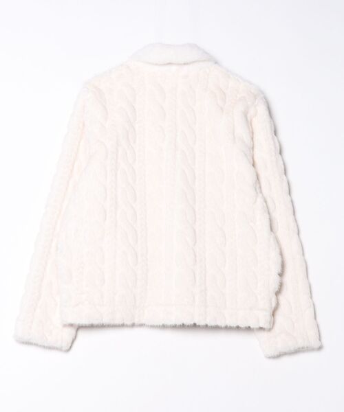DOUBLE STANDARD CLOTHING(ダブルスタンダードクロージング)の「フェイクファーケーブルニット(ブルゾン・レディース・オフホワイト・FREE)」の2枚目の写真