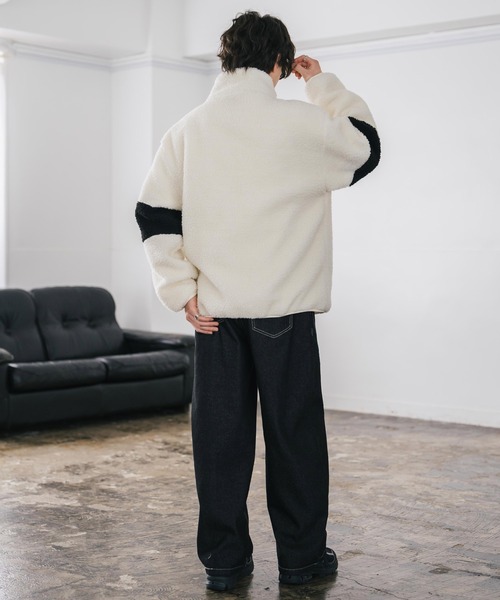 オーバーサイズ袖ライン配色切替スタンドネックボアブルゾン/フリース