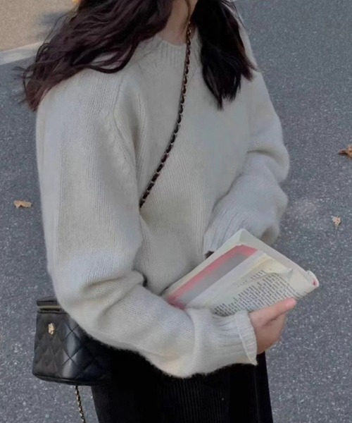 CADBURY（キャドバリー）の「クルーネックシンプルニット（ニット/セーター・レディース・オフホワイト/ブラック/ホワイト/ピンク/レッド/パープル/ベージュ/ダークグレー・FREE）」の2枚目の写真