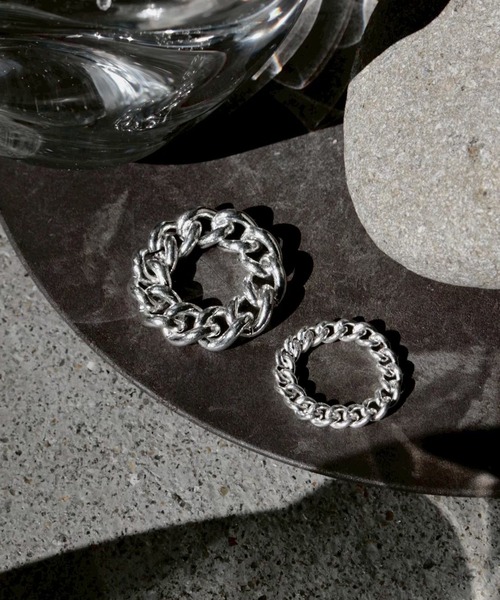 Soierie(ソワリー)の「カラビナ ループ チェーン リング (2Set) / Carabiner loop chain ring (2Set)(リング・レディース・シルバー・S/L)」の2枚目の写真