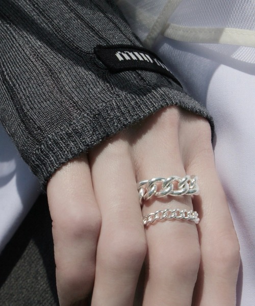 Soierie(ソワリー)の「カラビナ ループ チェーン リング (2Set) / Carabiner loop chain ring (2Set)(リング・レディース・シルバー・S/L)」の3枚目の写真