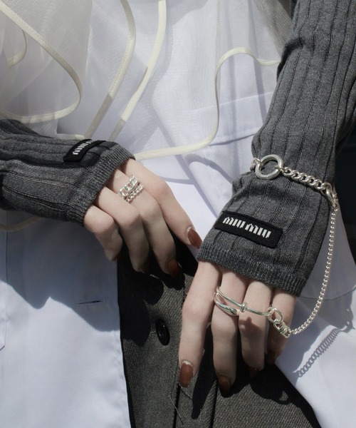 Soierie(ソワリー)の「カラビナ ループ チェーン リング (2Set) / Carabiner loop chain ring (2Set)(リング・レディース・シルバー・S/L)」の6枚目の写真
