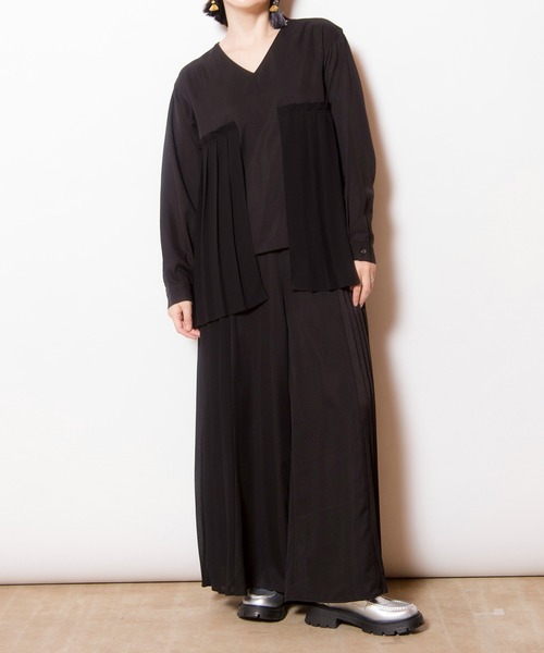 OSMOSIS（オズモーシス）の「サイドプリーツパンツ（その他パンツ・レディース・ライトカーキ/ブルー/ブラック・ONE SIZE）」の5枚目の写真