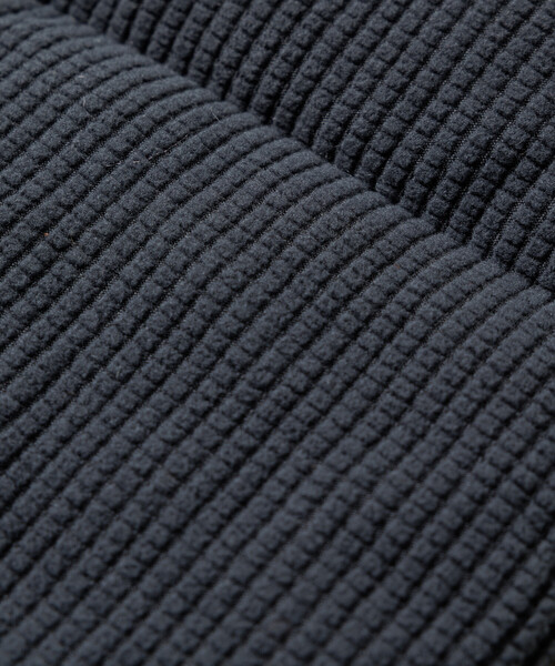 FREAK'S STORE（フリークスストア）の「HIGH LOFT PRIMALOFT PADDED SCARF/ハイロフト プリマロフト パデット スカーフ ダウンマフラー（マフラー・メンズ・チャコールグレー/オリーブ/ブラック・ONE SIZE）」の9枚目の写真