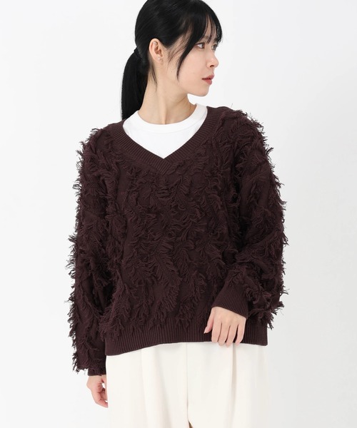 STRAWBERRY-FIELDS（ストロベリーフィールズ）の「ジオフリンジニット_ランダムフリンジVネックニット（ニット/セーター・レディース・ブラック/ブラウン・2）」の3枚目の写真