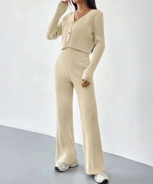 Miniministore(ミニミニストア)の「ニットセットアップ トップス パンツ(セットアップ・レディース・ブラック/ベージュ・L/S/M)」の6枚目の写真