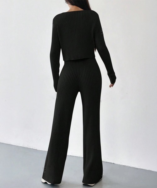 Miniministore(ミニミニストア)の「ニットセットアップ トップス パンツ(セットアップ・レディース・ブラック/ベージュ・L/S/M)」の11枚目の写真