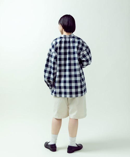 PAR ICI(パーリッシィ)の「平織りコットン ムスカリ刺繍チュニックブラウス(シャツ/ブラウス・レディース・ネイビー/アイボリー・FREE)」の15枚目の写真