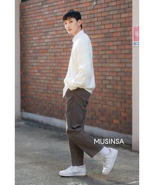 MUSINSA STANDARD（ムシンサスタンダード）の「レギュラーフィットコーデュロイパンツ[トープ]（その他パンツ・メンズ・その他・26/27/28/29/38/36/34/32/30/31/33）」の9枚目の写真
