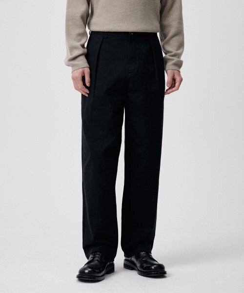 MUSINSA STANDARD（ムシンサスタンダード）の「リバースワンタックレギュラーフィットチノパンツ[ブラック]（その他パンツ・メンズ・その他・40/38/30/26/27/28/29/42/36/34/32/31/33）」の7枚目の写真