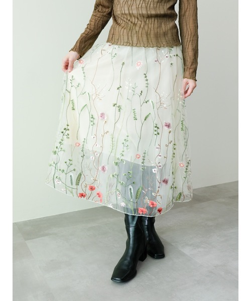 DOLLUPOOPS（ドールアップウップス）の「フローラル刺繍チュールスカート（スカート・レディース・ブラック/ベージュ系・FREE）」の3枚目の写真