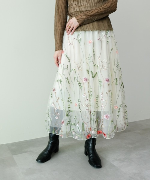 DOLLUPOOPS（ドールアップウップス）の「フローラル刺繍チュールスカート（スカート・レディース・ブラック/ベージュ系・FREE）」の11枚目の写真