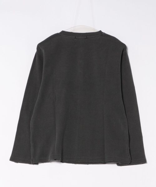 ８(eight)（エイト）の「ヴィンテージ風クロス刺繍ワッフルダメージロンT（Tシャツ/カットソー・メンズ・チャコール/グレー/ブラック・MEDIUM/LARGE）」の4枚目の写真