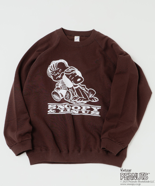 Vintage PEANUTS(ビンテージピーナッツ)の「PEANUTS / ピーナッツ 別注 FANTASY A&G INC プリント スウェット HOLIDAY(スウェット・メンズ・ブラック/アイボリー/ブラウン/ネイビー/レッド・MEDIUM/LARGE/X-LARGE)」の3枚目の写真