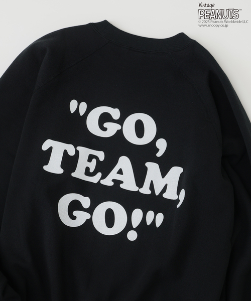 Vintage PEANUTS(ビンテージピーナッツ)の「PEANUTS / ピーナッツ 別注 FANTASY A&G INC プリント スウェット HOLIDAY(スウェット・メンズ・ブラック/アイボリー/ブラウン/ネイビー/レッド・MEDIUM/LARGE/X-LARGE)」の11枚目の写真