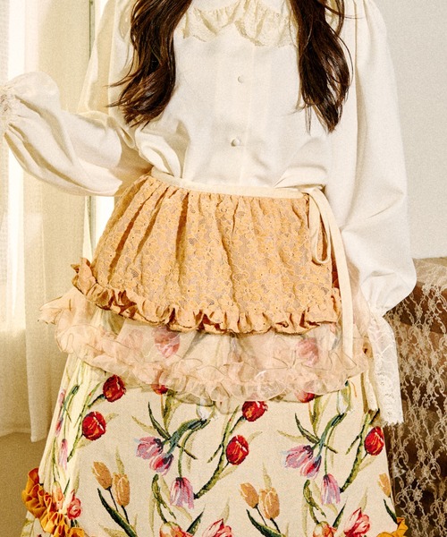 kutir(クティール)の「【クティールとレトロ】マルチウェイボリュームレースフリル(付け襟・レディース・オレンジ/ベージュ/ピンク/オフホワイト・FREE)」の4枚目の写真