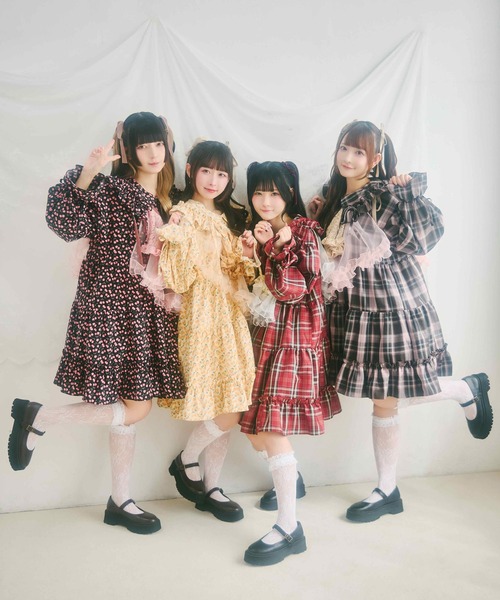 kutir(クティール)の「【クティールとレトロ】マルチウェイボリュームレースフリル(付け襟・レディース・オレンジ/ベージュ/ピンク/オフホワイト・FREE)」の14枚目の写真