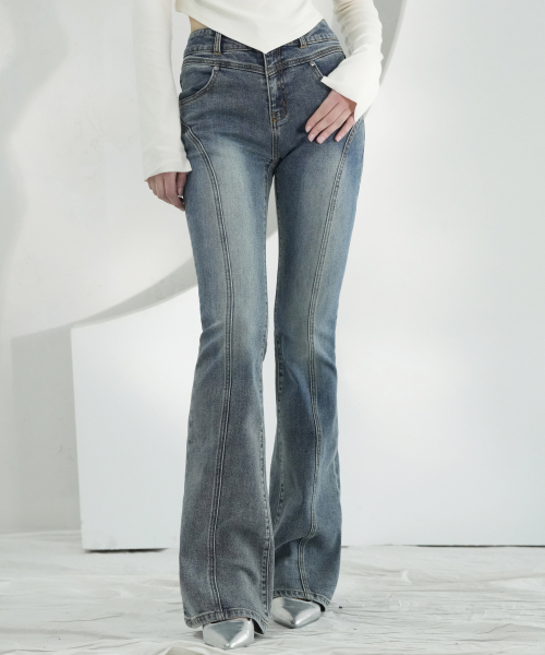 Vivacious(ビバシャス)の「Slender Bootscut WASHING BLACK(デニムパンツ・レディース・ブラック・SMALL/MEDIUM/LARGE)」の2枚目の写真
