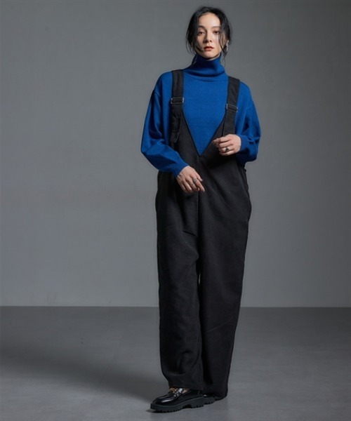 Soiunique（スワユニーク）の「V開きゆったりサイズオールインワン ［Soiunique］（つなぎ/オールインワン・レディース・チャコール/ブラック・M～Ｌ/L～LL）」の4枚目の写真