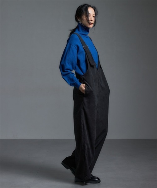 Soiunique（スワユニーク）の「V開きゆったりサイズオールインワン ［Soiunique］（つなぎ/オールインワン・レディース・チャコール/ブラック・M～Ｌ/L～LL）」の6枚目の写真